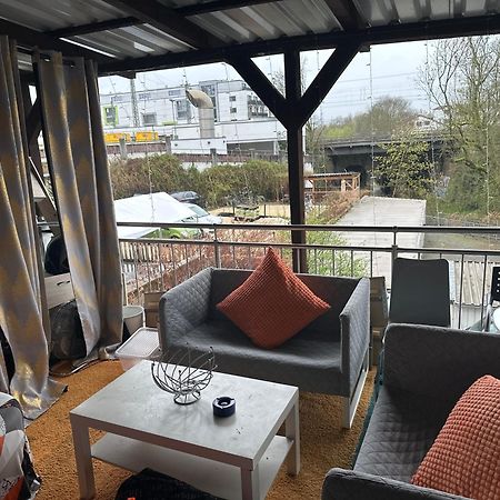 Schoenes Zimmer In Bahnhofsnaehe In Einer Wohnung Mit Grosser Terrasse Gießen Exterior foto
